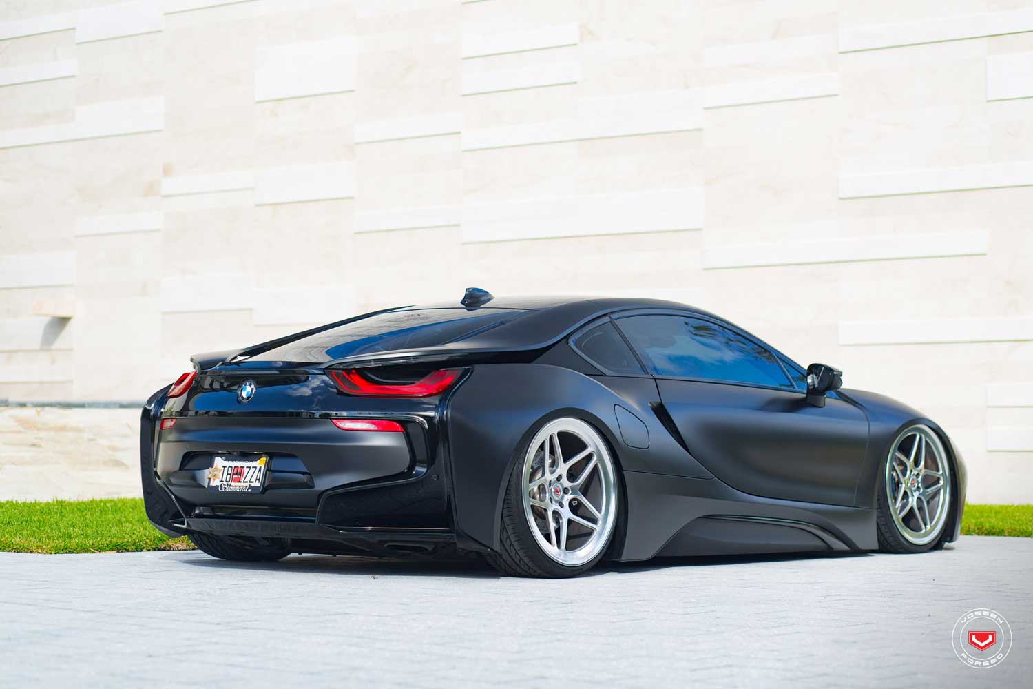 Gallery VOSSEN LC-104 vossen_LC104_Mono_Gallery_1.jpg